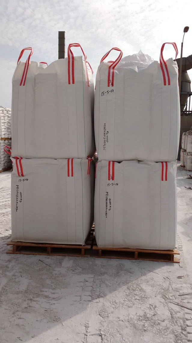Big Bags NEGASAC de 1,000 kg apilados en dos niveles